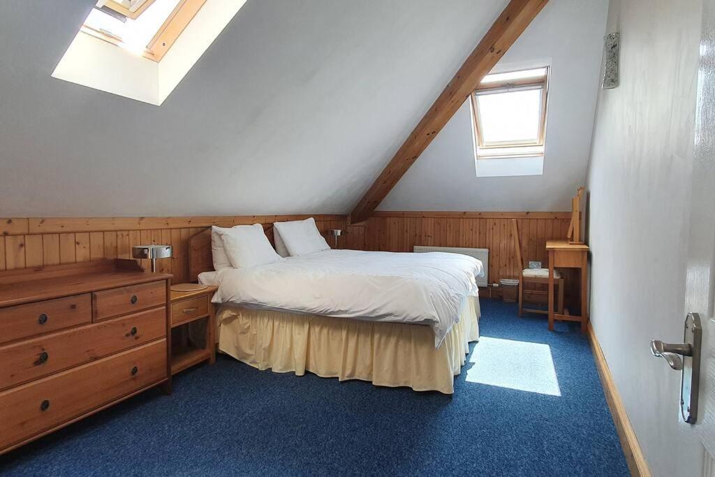 Stylish, Comfortable Apartment With Balcony Plymouth Exterior photo